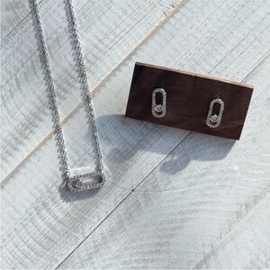 Chic Silver Necklace and Earring Set